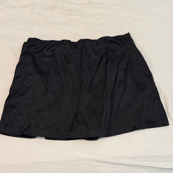 Abercrombie & Fitch Black Mini Skort with Side Slit - Picture 6 of 6